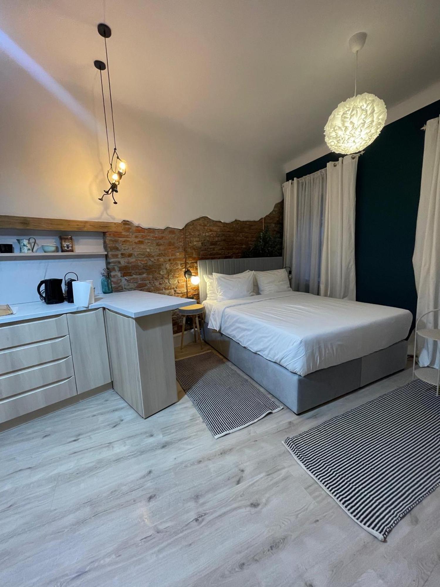 Goldsmith Bed & Breakfast Сибиу Екстериор снимка