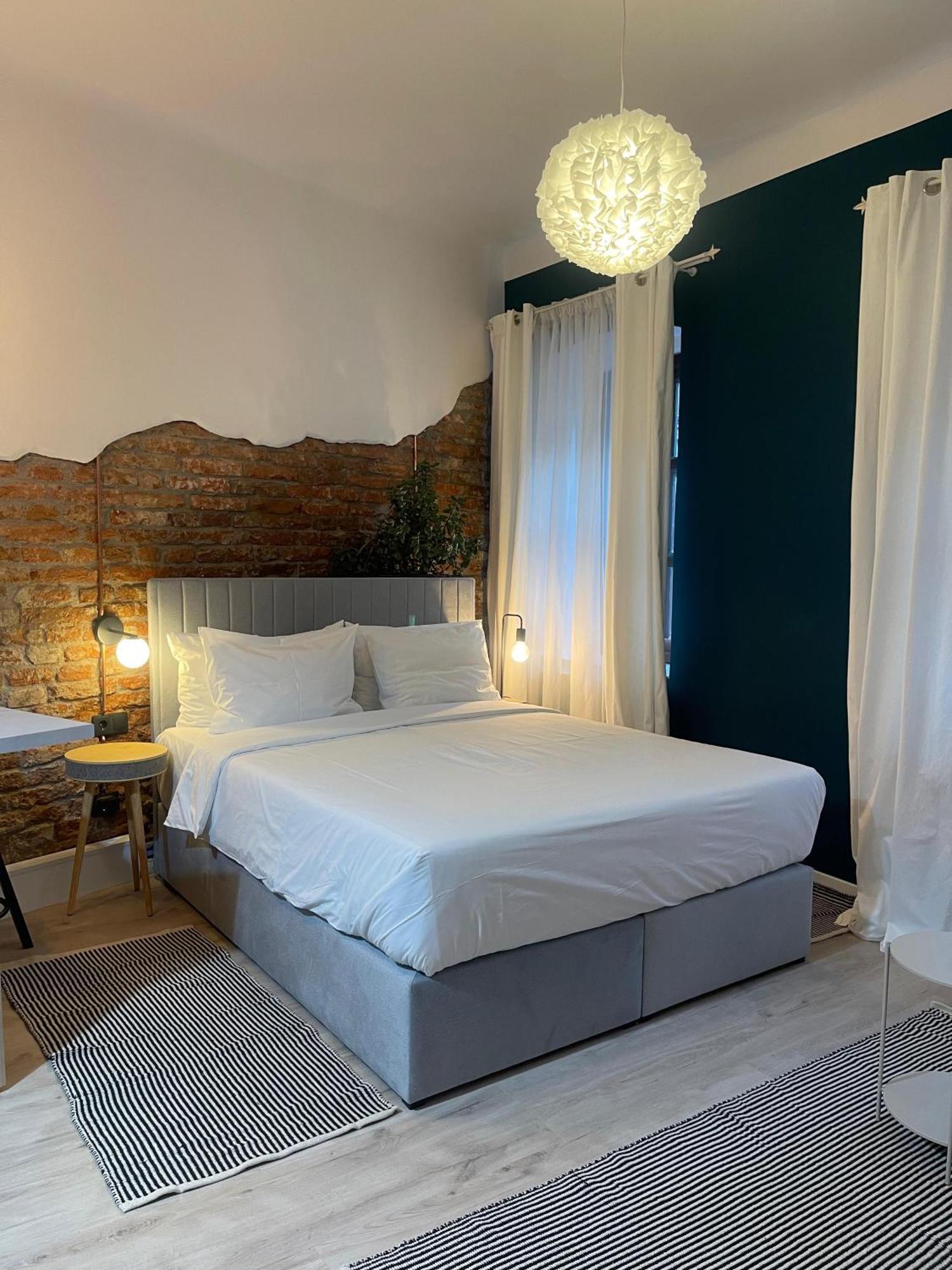 Goldsmith Bed & Breakfast Сибиу Екстериор снимка