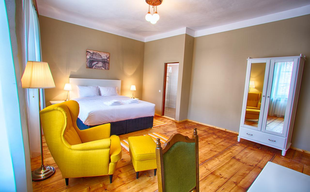 Goldsmith Bed & Breakfast Сибиу Екстериор снимка