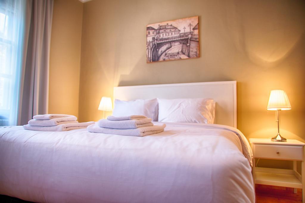 Goldsmith Bed & Breakfast Сибиу Екстериор снимка