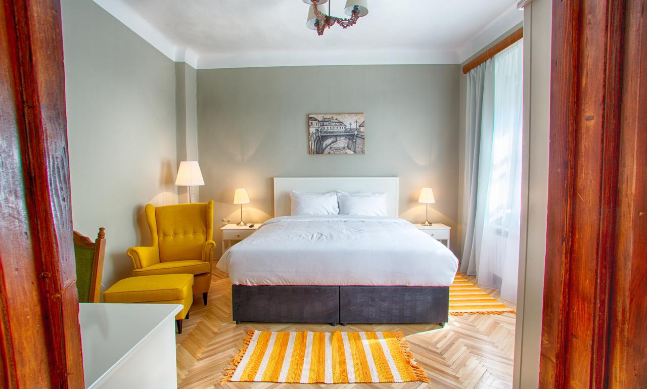 Goldsmith Bed & Breakfast Сибиу Екстериор снимка